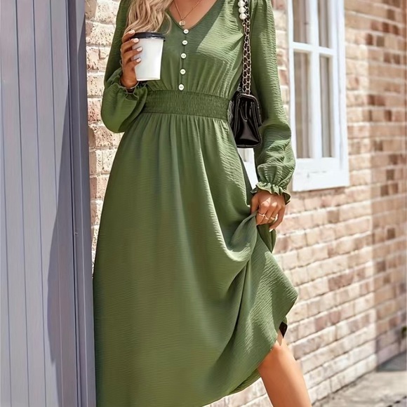 Army Green Smocked Waist V Neck Balloon Sleeve Midi Dress - Picture 3 of 6